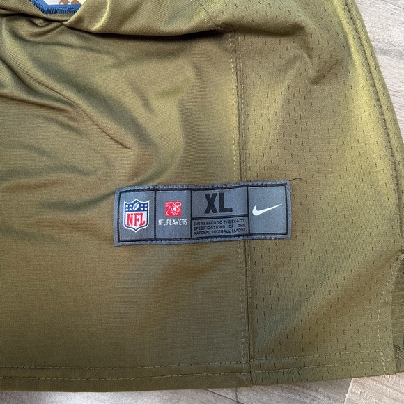 Denver Broncos Sanders Salute to Service Jersey - Picture 6 of 9